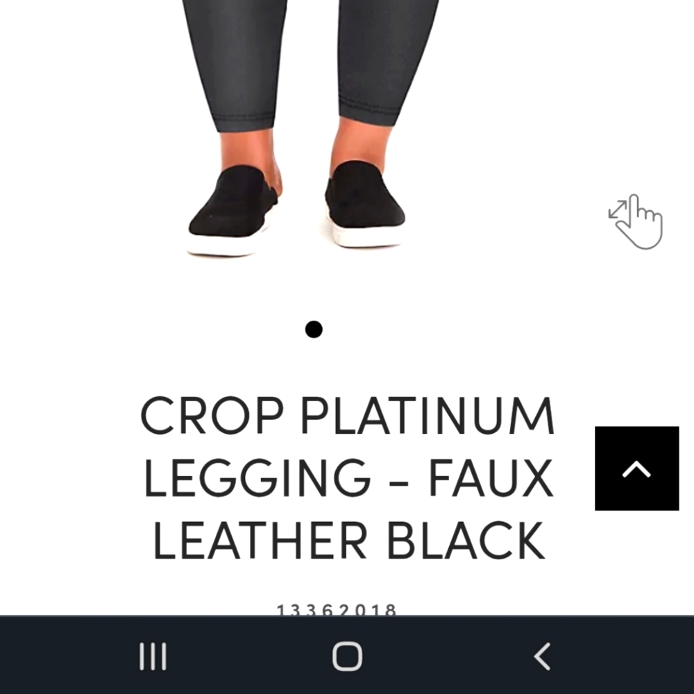 Torrid faux legging crop Size 3
